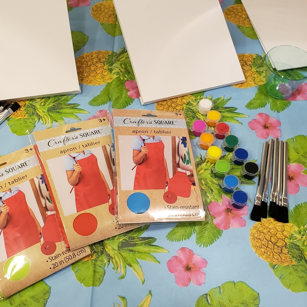 Set of 3 Kids Aprons - Picture 2 of 3